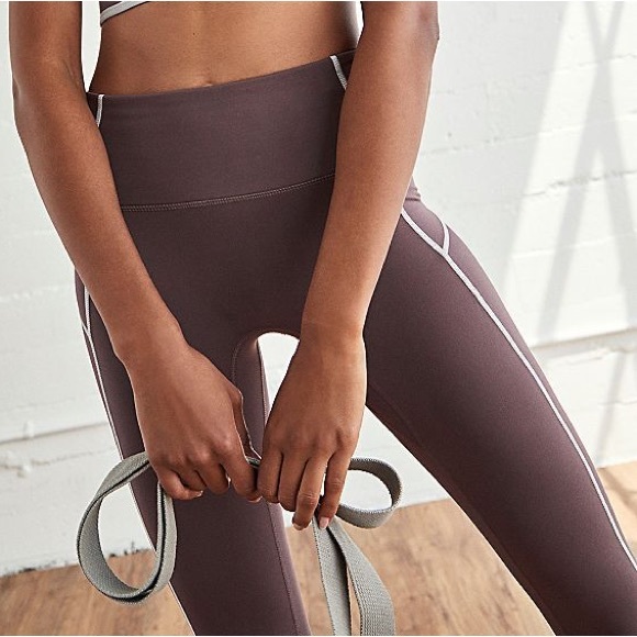 FP Movement You’re A Peach leggings Chaga brown size S - Picture 8 of 16